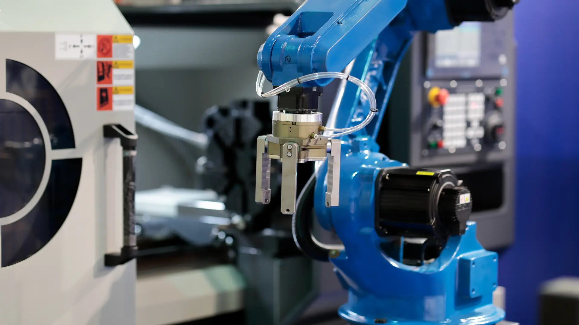 Cobots_manufacturing.webp